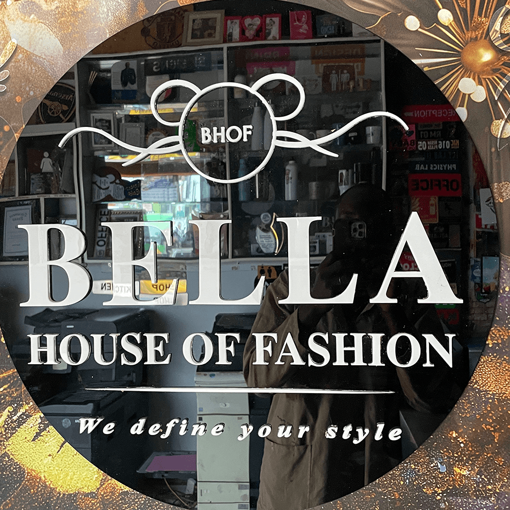 bella house of fashion logo wall logo